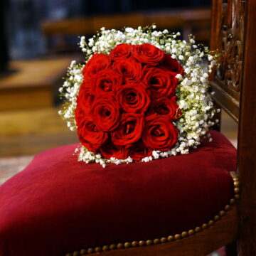 Bouquet de mariée Roses rouges & Gypsophiles